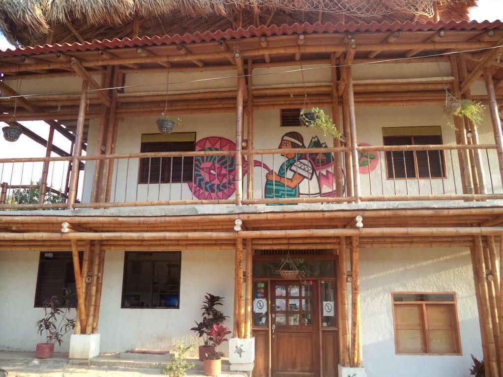 La Tortuga Hostel Taganga Exterior foto